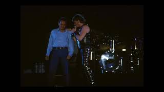 Johnny Hallyday & Michel Sardou - L'envie (Parc des Princes 1993) (+ Paroles) (yanjerdu26)