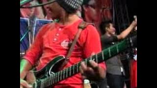 Antara Perang Dan Senyum   Rena Feat Shodiq