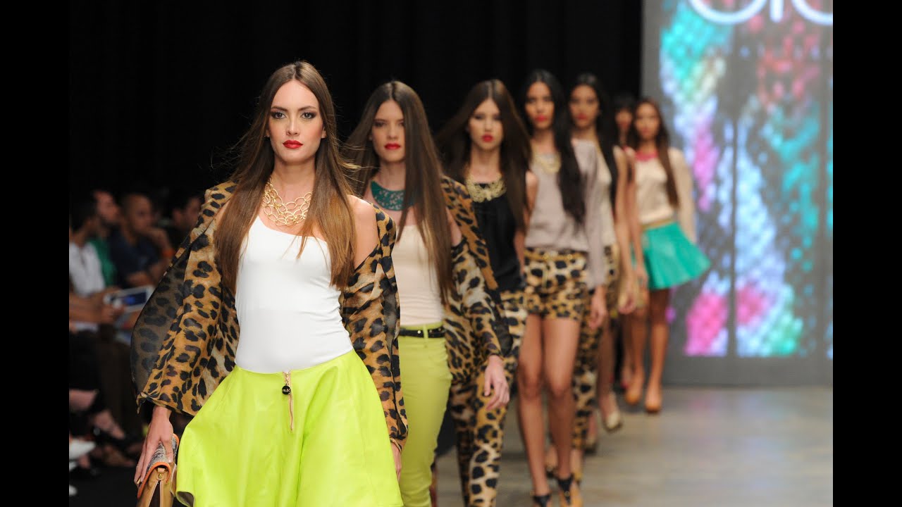 Pasarela Siuk Zapatos & Carteras