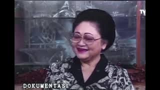 Momen Anies mewawancarai Ibu Tien Soeharto | saat Anies masih kelas 3 SMA