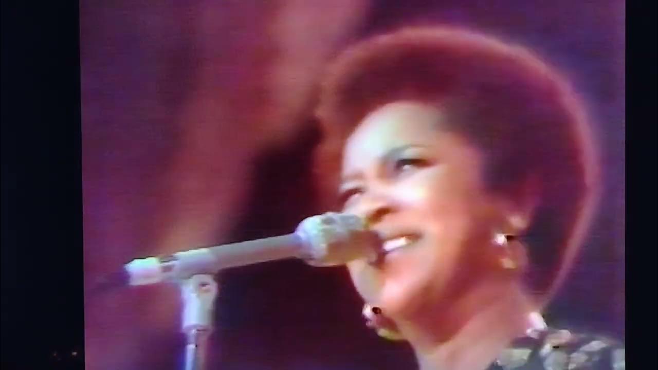 Staple Singers: I'll Take You There/ We The People 1972 Live Staple Singers: I'll Take You There/ We The People 1972 Live