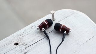 Symphonized NRG In Ear Headphones Review!
Affordable headphones that produce rich sound and utilize natural wood to improve acoustics.
Amazon
â–ºSymphonized NRG : http://amzn.to/1TcyCMI
🎥Video Gear
â–ºSony A6500 Body : https://amzn.to/2u5rihf
â–º35MM 1.8 E-Mount Lens : https://amzn.to/37kCEfB
â–ºManfrotto Tripod : https://amzn.to/2symAYU
â–ºManfrotto Fluid Head : https://amzn.to/2SHfGLp
â–ºKonova k2 Slider : https://amzn.to/2MH2zGq
â–ºKonova Motorized Slider : https://amzn.to/36rZJwV
â–ºSD card : https://amzn.to/2u0hvc8
🖥Computer Gear - FCPX
â–ºiMac 5k 2017 : https://amzn.to/2TejkKy
â–ºBenQ ScreenBar : https://amzn.to/2DmlRx5
â–ºRAM Adamanta 64GB : https://amzn.to/2L37Eat
â–ºMacbook Pro (W/out TouchBar ) : https://amzn.to/2RVJbWv
â–ºSatechi Type C Monitor Stand/USB HUB : https://amzn.to/3cCqdPV
â–ºBUBM Large MousePad : https://amzn.to/2KeW0ee
â–ºCM Storm Keyboard: https://amzn.to/2lxld5E
â–ºLogitech MX 2S : https://amzn.to/2K1xDRX
â–ºBlue Yeti : https://amzn.to/2KeXfHb
â–ºHeadphone Stand : https://amzn.to/2K5ibUY
â–ºAudio technica : https://amzn.to/2tmZrpp
â–ºExternal HDD : https://amzn.to/2lykl0p
🎮Custom PC (Gaming)
â–ºNoctua NH-U12S : https://amzn.to/38YfQ5H
â–ºNoctua NF-F12 PWM (2nd Fan) : https://amzn.to/3bbuc4n
â–ºNoctua NA-SYC1 (Splitter) : https://amzn.to/2Wqtjk0
â–ºCooler Master H500 : https://amzn.to/2IoLDmn
â–ºAMD Ryzen 3900x : https://amzn.to/2UiHDbN
â–ºAsus ROG X570 Crosshair VIII Hero Wifi : https://amzn.to/2QtoYc3
â–ºEVGA 1080TI : https://amzn.to/397HFZD
â–ºCorsair Vengeance 64GB RAM 3200 : https://amzn.to/2J0axbv
â–ºSabrent 1TB Gen4 SSD : https://amzn.to/2UhTW8n
â–ºBe Quiet BN619 750W : https://amzn.to/2x4vQWC
â–ºCorsair LL Series LL120 RGB : https://amzn.to/33vY34A
â–ºCorsair LL Series LL140 RGB : https://amzn.to/2xL8buA
â–ºSeagate BarraCuda 4TB : https://amzn.to/2QrMar4
â–ºNZXT Internal USB HUB Molex : https://amzn.to/2IUfNxc
â–ºSennheiser GSP 302 (Headset) : https://amzn.to/2Qte5qP
â–ºTP-Link AC1300 Wireless Card : https://amzn.to/33smL6d
â–ºDell 27 G-SYNC 144hz : https://amzn.to/2tFN2Ni
📱Social
â–ºWebsite : https://www.trustmacintosh.com
â–ºTwitter : https://twitter.com/TrustMacintosh
â–ºInstagram : https://instagram.com/trustmacintosh/ Symphonized NRG In Ear Headphones Review!