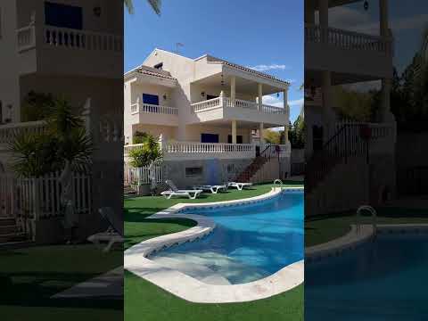 Swimming pool and