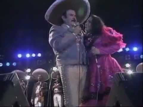 Antonio Aguilar y Flor Silvestre - Echale Cinco al Piano