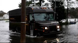 20091112 Portsmouth, VA Floods UPS Delivers