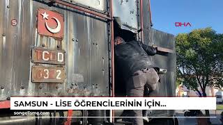 SAMSUN - Lise öğrencilerinin içinde sigara içtiği dekor lokomotif yandı