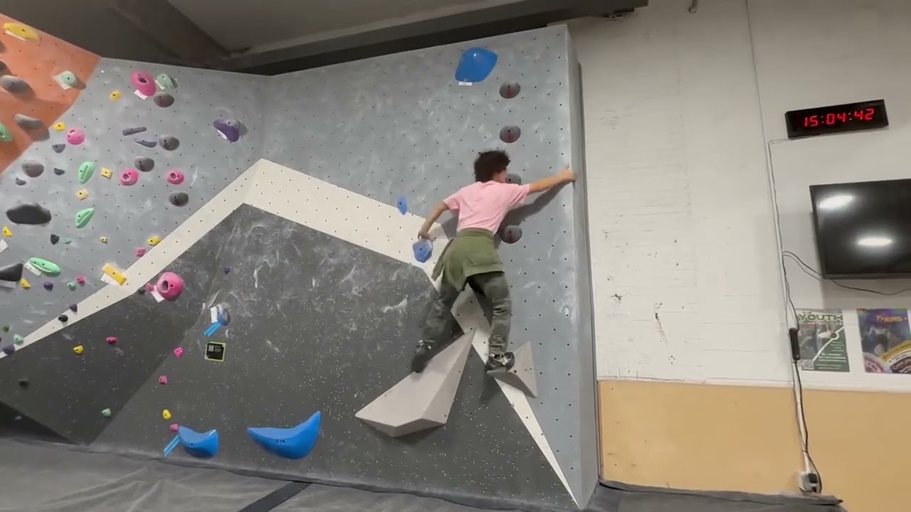 Climbing The Feature Boulder #2 (With Dyno!)