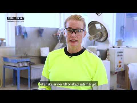 Video: Hur handspacklar man betong?