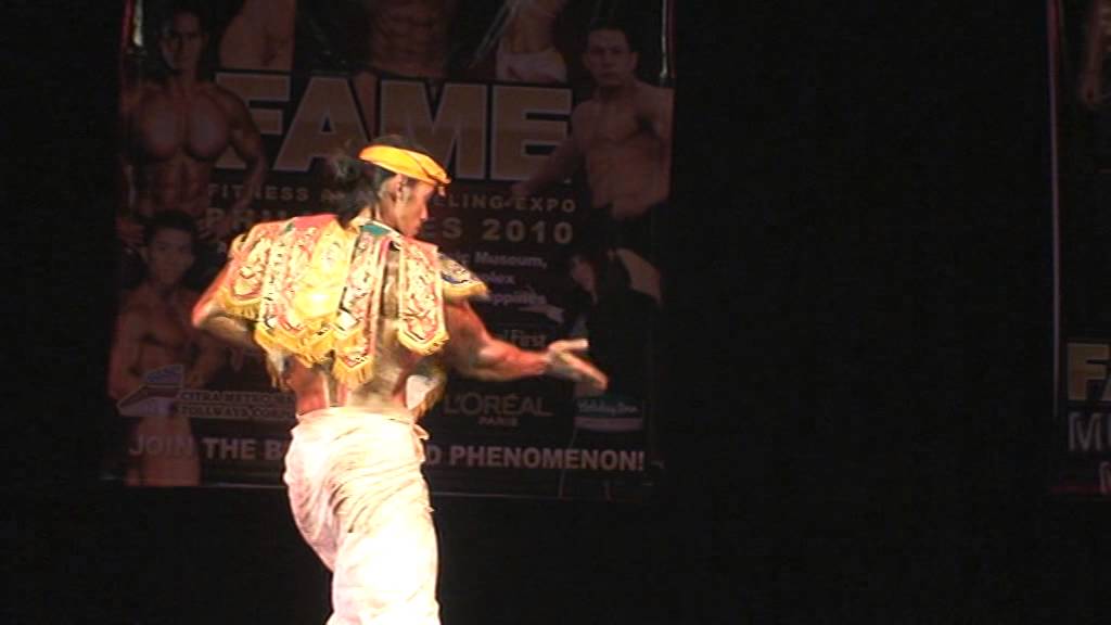 2010 FAME Philippines - Ade Rai Posing