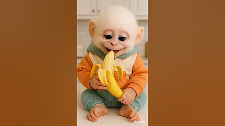 Cute baby and monkey ❤️👶🏻🍭🍧🍌🐵🍒😱💕🤣
