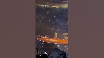 Shakira performing at the 2023 VMA’s #vmas #shakira