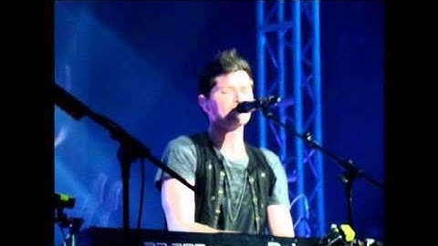 The Script live in leeds 2010 singing before the worst