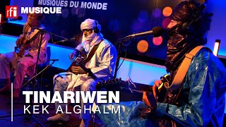 Tinariwen interprète le titre &quot;Kek Alghalm&quot;