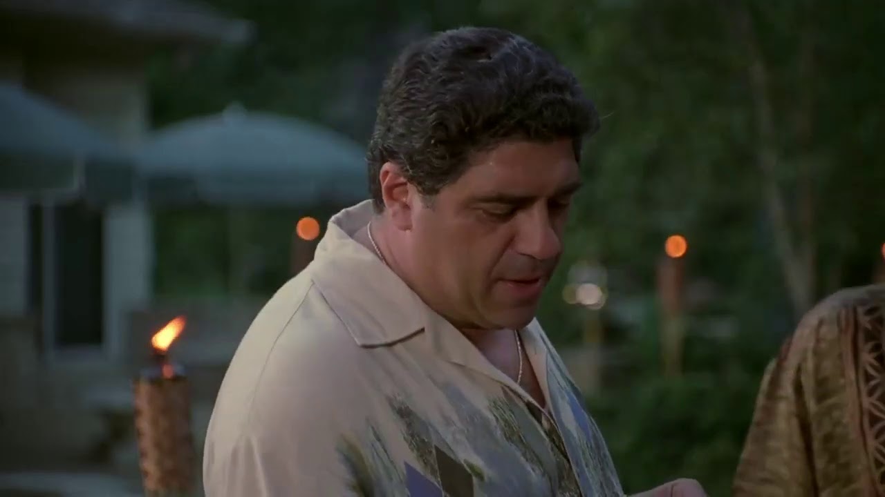 The Sopranos _ Tony staring at pussy during family reunion