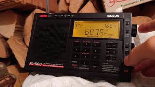 Cool echoes on shortwave 6075 kHz