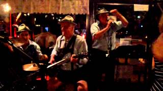 Download Lagu Polka Zigge Zagge, hoy, hoy, hoy-cortito MP3