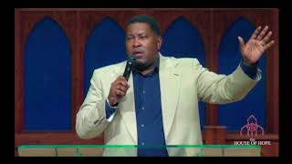 We Offer Praise song by Dr. Smith w/Musician Solo Net Worth