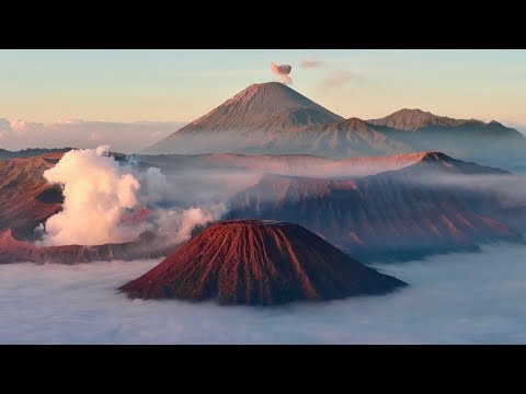 Vídeo: Trekking no Monte Bromo da Indonésia em Java