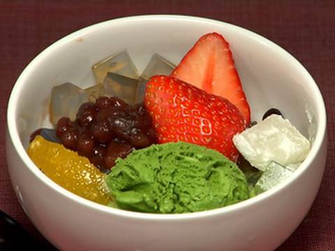 How to Make Fruit Cream Anmitsu (Traditional Cold Dessert with Agar and Red Bean Paste Recipe)