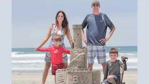 Build a professional sand castle with Teresa Stras...