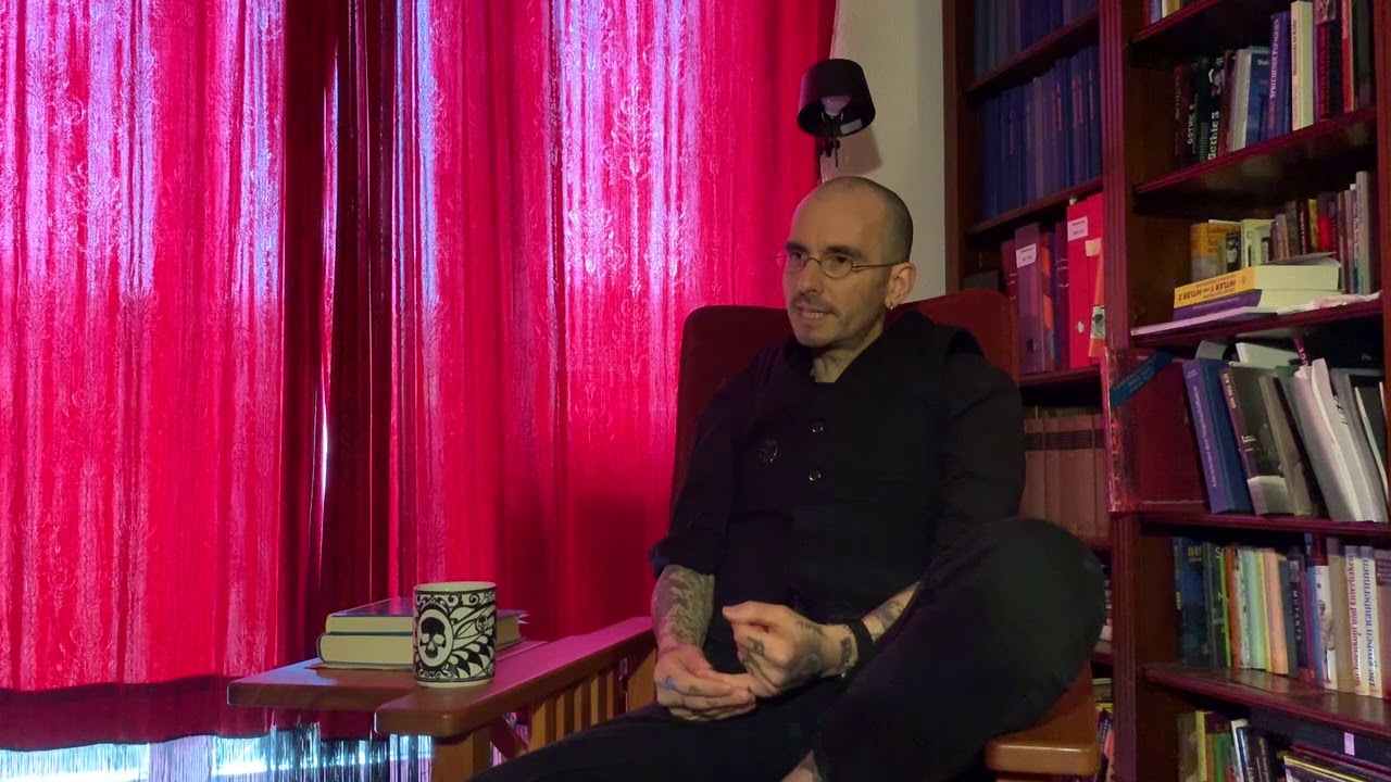 Dr.  Mark Benecke im Gespräch über den Tod in Kunst, Kultur und Medizin