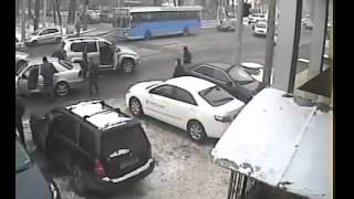 Авария в Алматы  15 02 2014  Пострадало в аварии 5 машин  Все живы