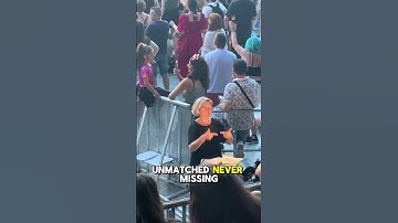 Taylor Swift’s Eras Tour Interpreter Stole the Show! 🎤💃