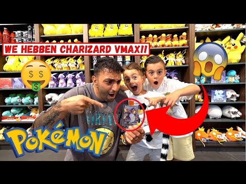 POKEMON UNPACKEN IN EEN POKEMON WINKEL *WE HEBBEN CHARIZARD VMAX!!* | LAKAP JUNIOR