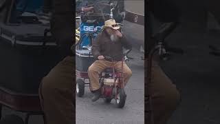 Pulled up to Fontana ready to ride