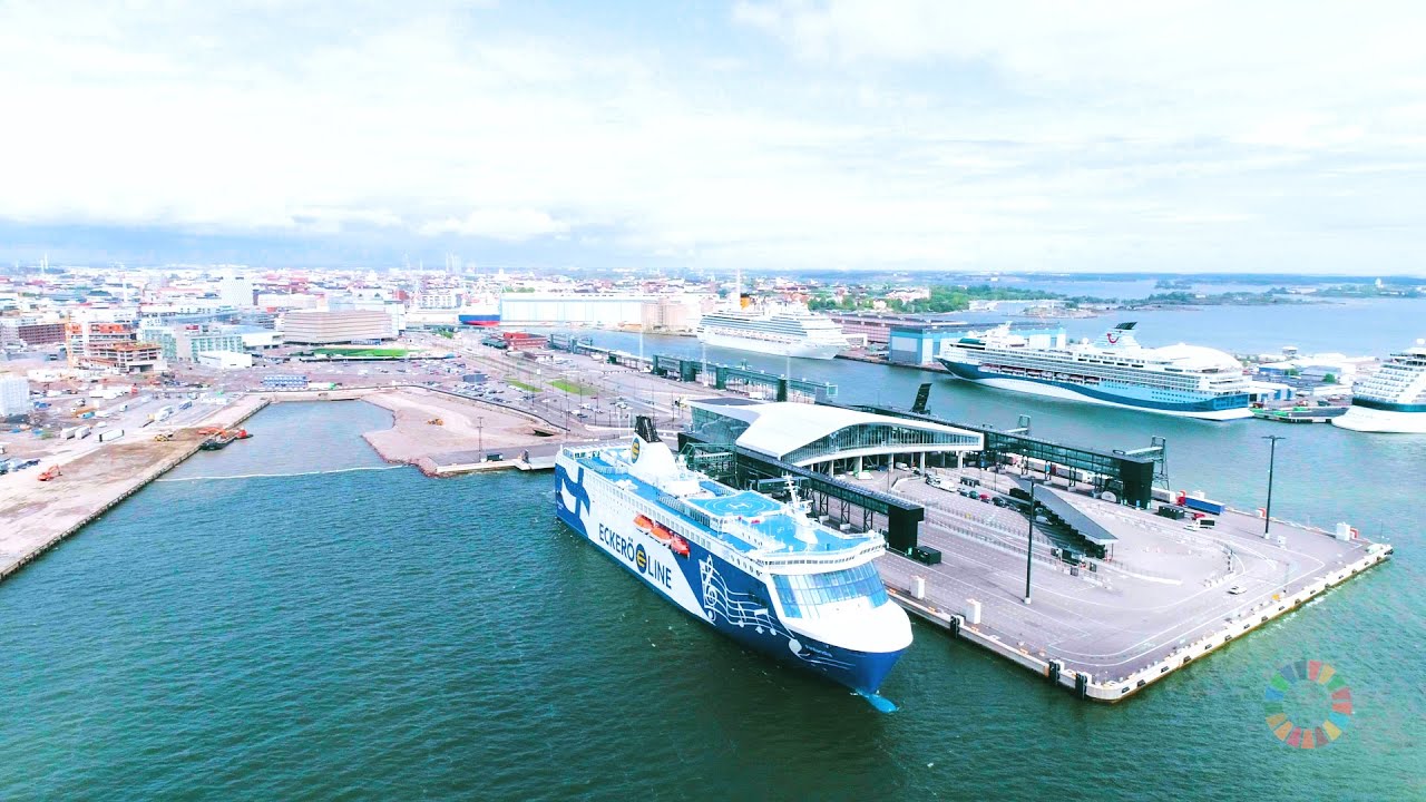 Порт в финляндии 5 букв на т. Западная гавань Хельсинки. Порт Хельсинки. Хельсинки Финляндия порт. Речной порт Хельсинки.