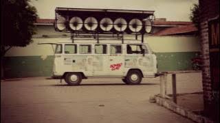 Quantic & Flowering Inferno - Cumbia sobre el mar (Lyrics CC)