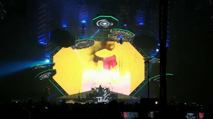 KISS solo guitar UFO shootdown live Krakw, Poland