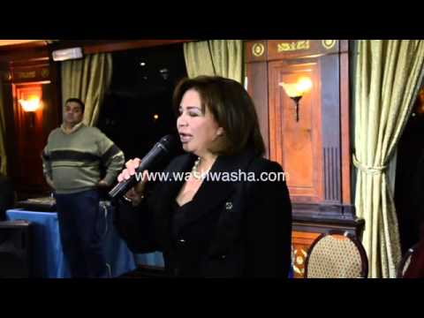 الهام شاهين تعترف بفشل فيلم هز وسط البلد  وشوشة الاصلي