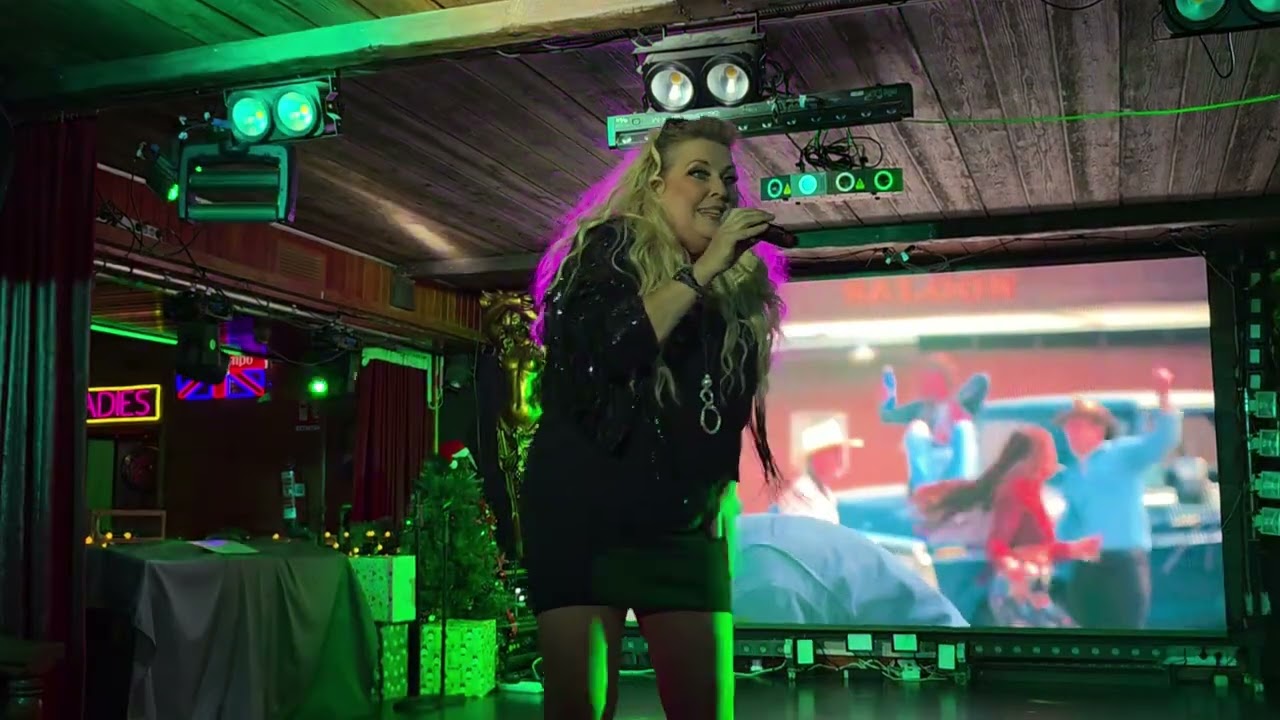 Maria G, A Bar Song (Tipsy)