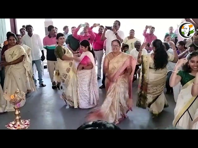 களைகட்டிய திருவோணம் ! நடனமாடி மகிழ்ந்த வானதி | Vanathi Srinivasan | onam festival Celebration