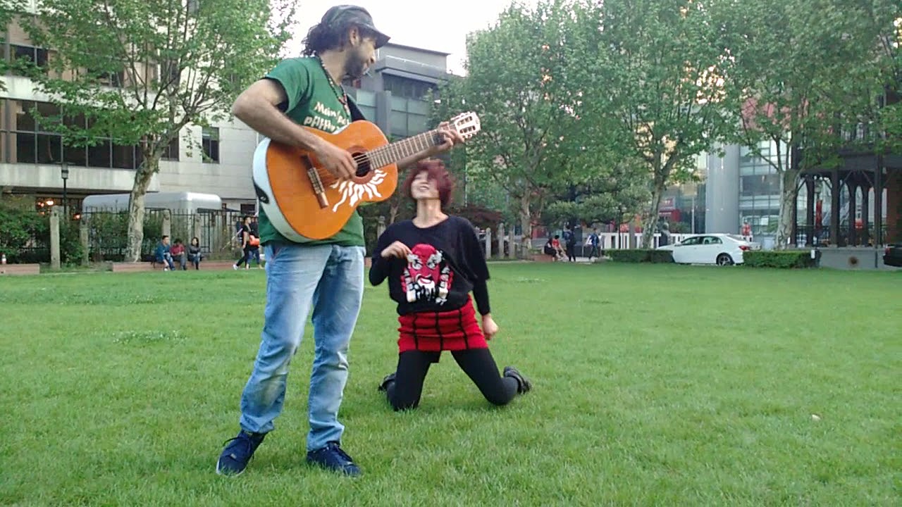 Snitra de kaky Ararby  avec une danseuse chinoise a shanghai