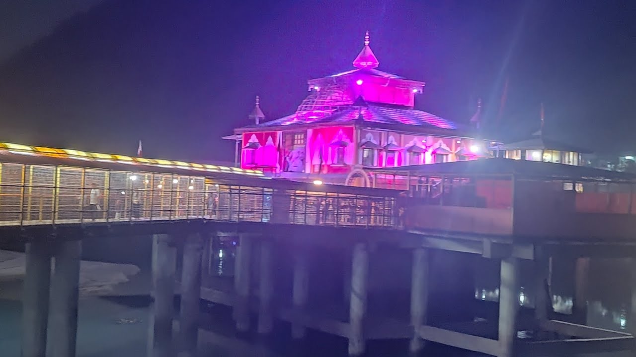 धारी देवी के रात्रि दर्शन