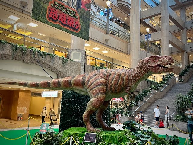 2025 恐竜祭りINランドマークタワー - YouTube