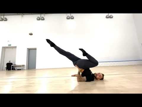 Floorwork choreography / Dmitry Akimenko