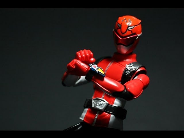 My Shiny Toy Robots: Toybox REVIEW: S.H. Figuarts Red Buster