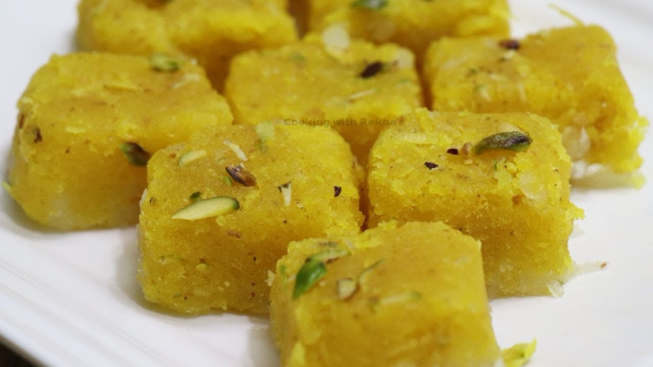 Coconut Barfi Recipe / Kesar Wali Nariyal ki Barfi Recipe / Instant