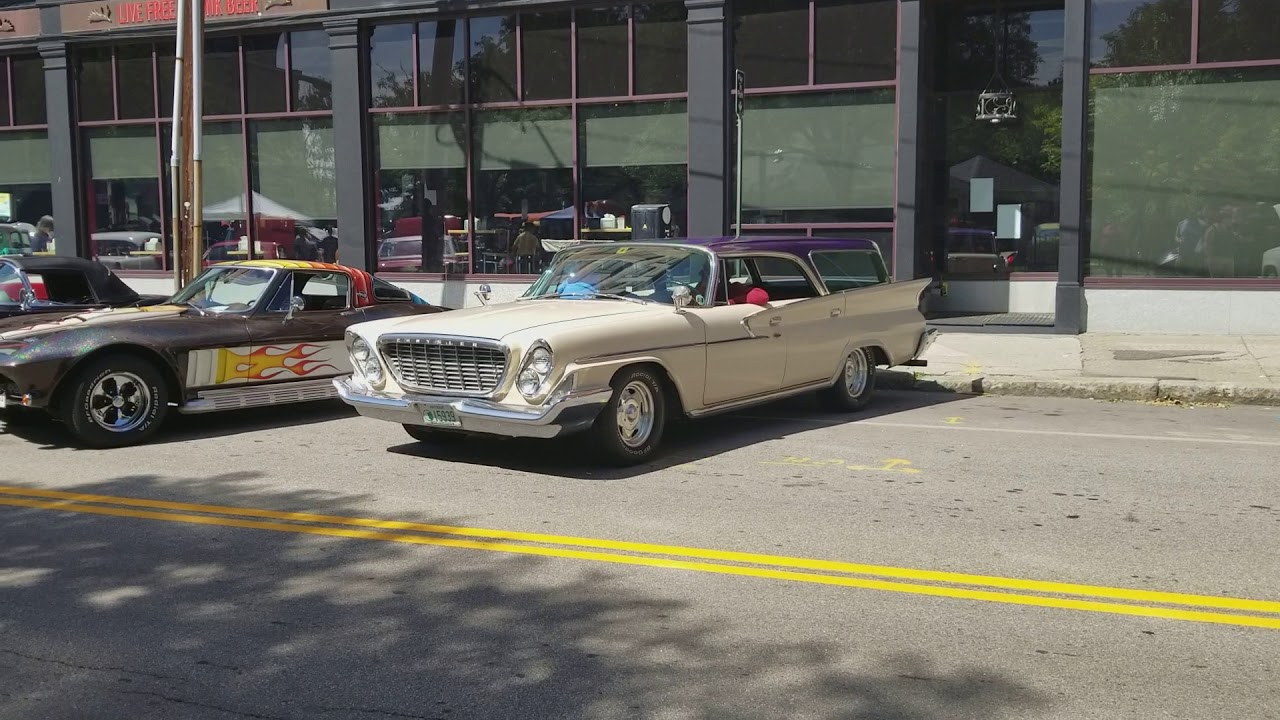 1961 Chrysler New Yorker Pillarless Hardtop Station Wagon