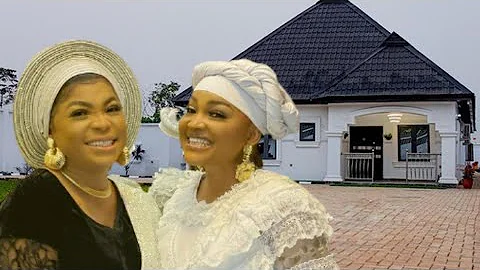 Kemi Afolabi in Tears As Mercy Aigbe, Kemi Korede Other Celebrities Scatter Her House Warming Party