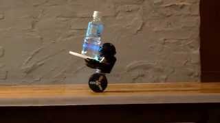 タカラトミー 新Omnibot 「Hello! MiP」 ...ペットボトルも運べる！