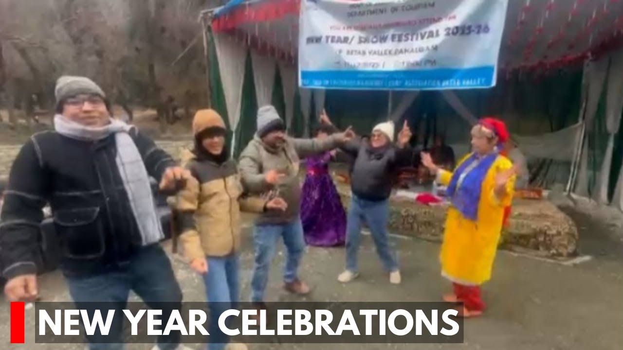 Tourists Throning Pahalgam On New Year’s Eve