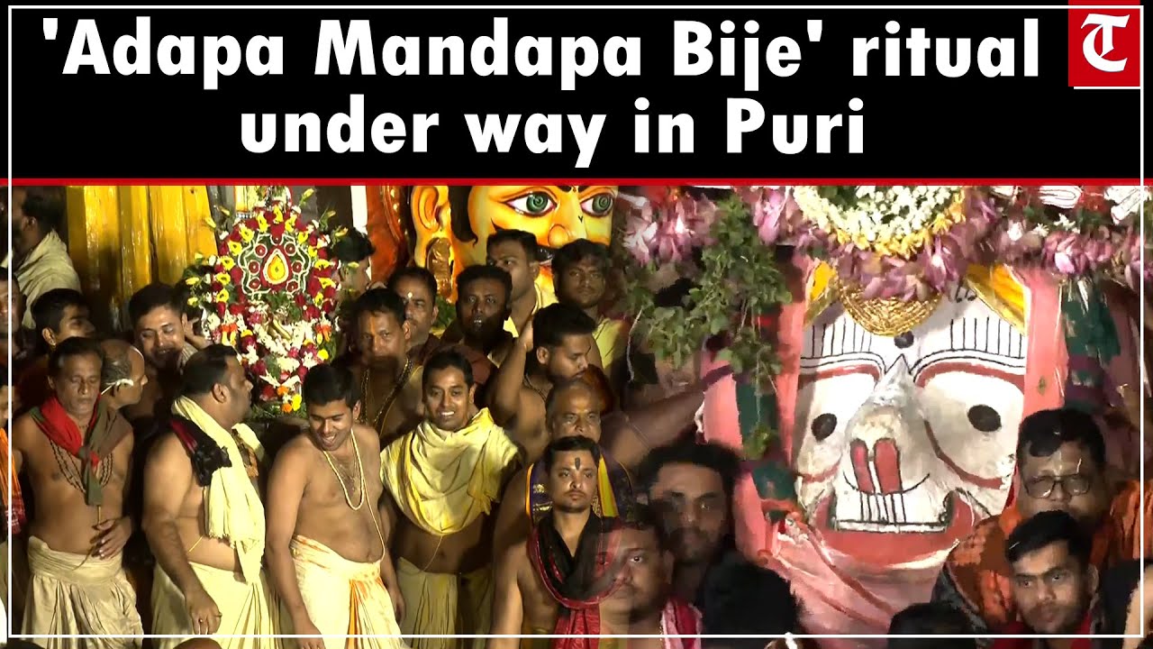 The sacred ritual of 'Adapa Mandapa Bije' is under way in Puri - YouTube