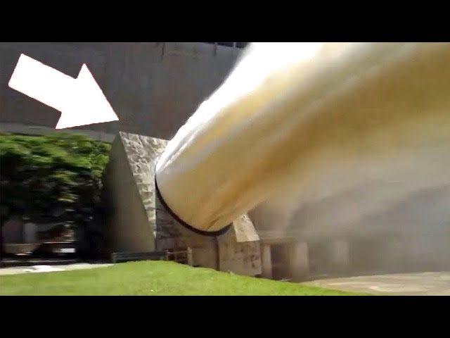 পানির বাঁধ ভেঙ্গে গেলে দেখুন কি ভয়ানক পরিস্থিতি হয় | পানির এমন রুপ আপনি কখনো দেখেননি