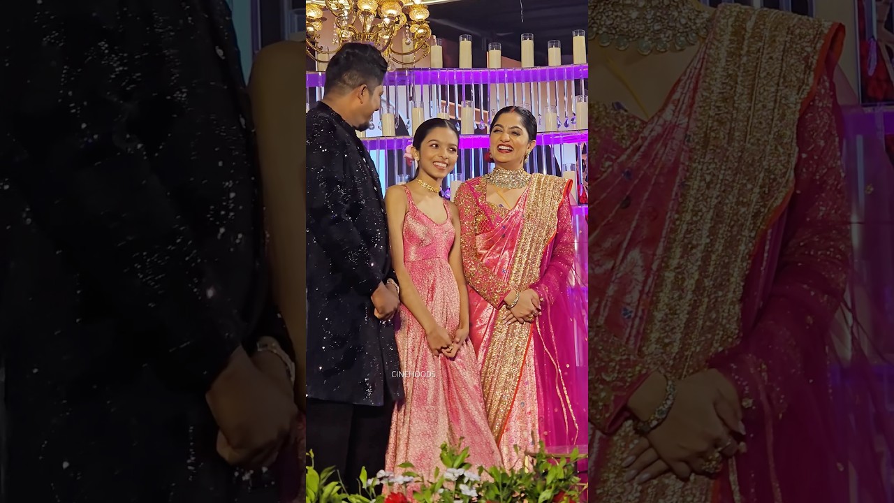 അമ്മയുടെ വെഡ്ഡിംഗ് റിസപ്ഷന് അതീവ സന്തോഷത്തിലെത്തി മകൾ❤️Arya Badai Sibin Reception 
