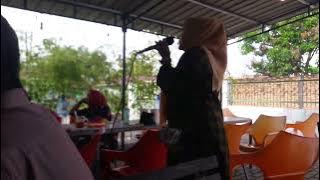 antara hitam dan putih - helen siparingga (cover) dewi faridah live at warkop LEGEND'S