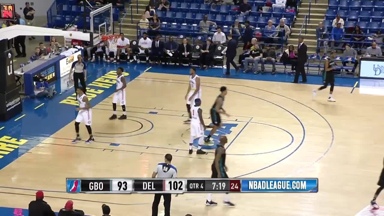 Shonn Miller rises for the jam!